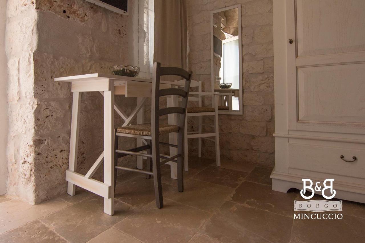 Borgo Mincuccio Bed & Breakfast ออสตูนี ภายนอก รูปภาพ