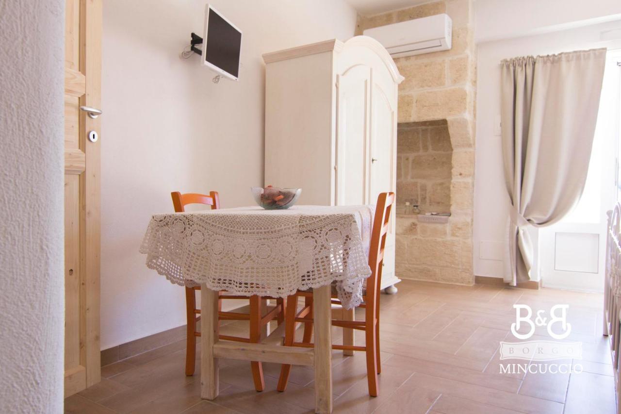 Borgo Mincuccio Bed & Breakfast ออสตูนี ภายนอก รูปภาพ