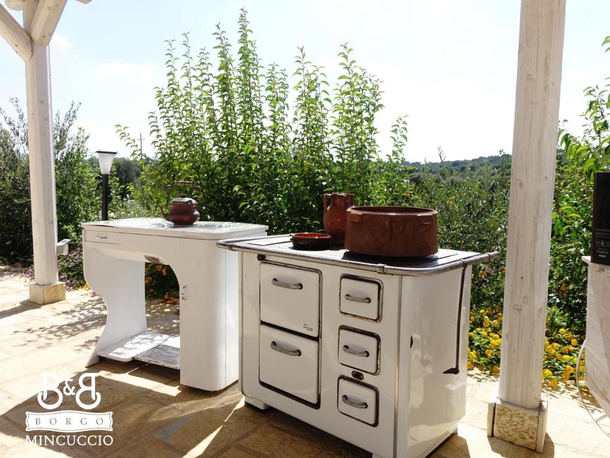 Borgo Mincuccio Bed & Breakfast ออสตูนี ภายนอก รูปภาพ